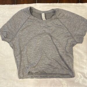 Lululemon cropped short sleeve 2.0